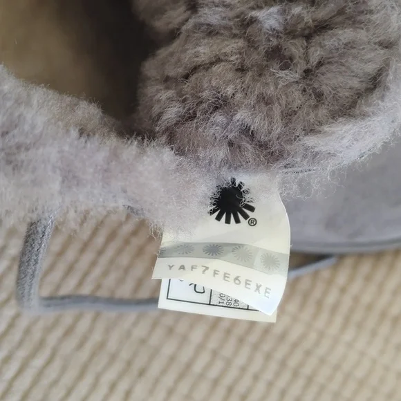 UGG Classic Femme Wedge Charcoal Lace Up Boot Size 8.5 - Picture 14 of 16